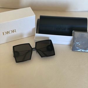 Dior shades